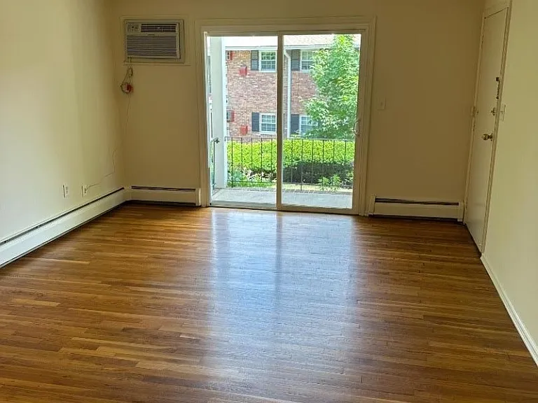 320 S 4c C Morristown Town Town #C — Photo 9