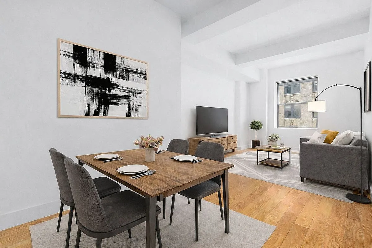 99 John St APT 819 photo 1