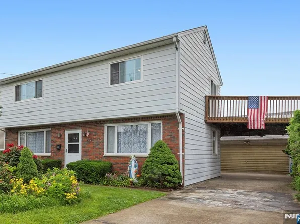 214 Alberta Dr, Saddle Brook, NJ 07663