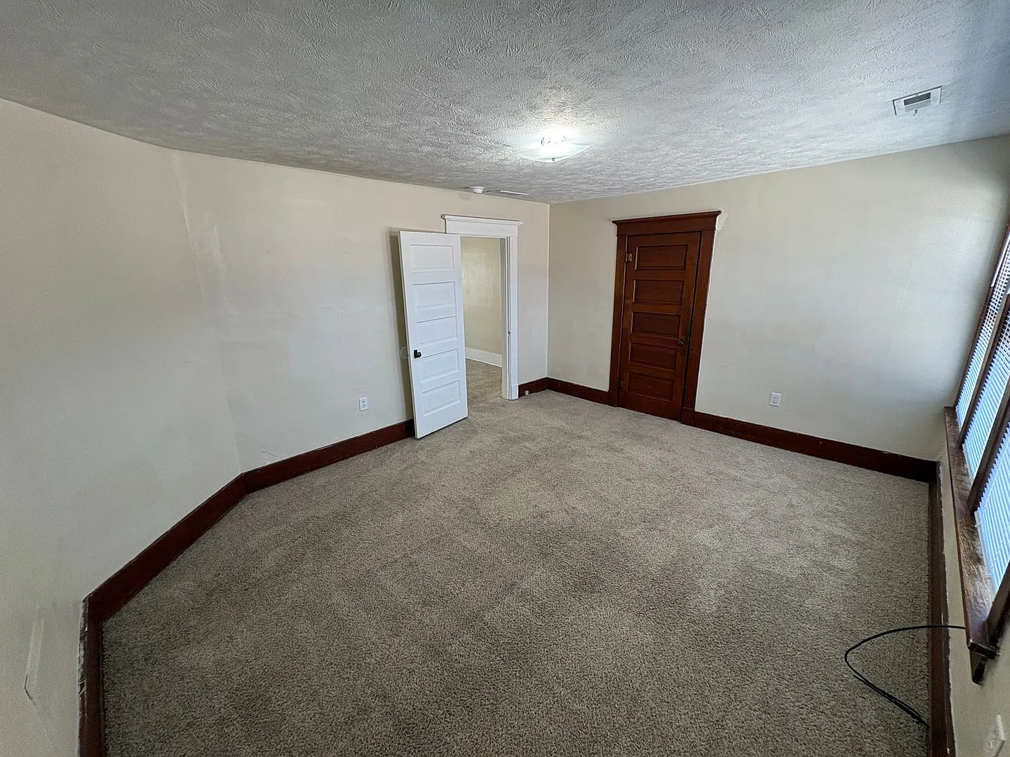 1700 Garfield — Photo 4