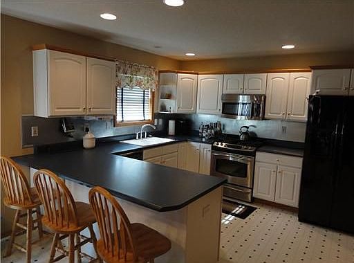 2nd image of 139 Meghann Dr