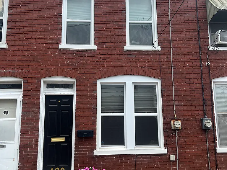 409 N Cherry St — Photo 13