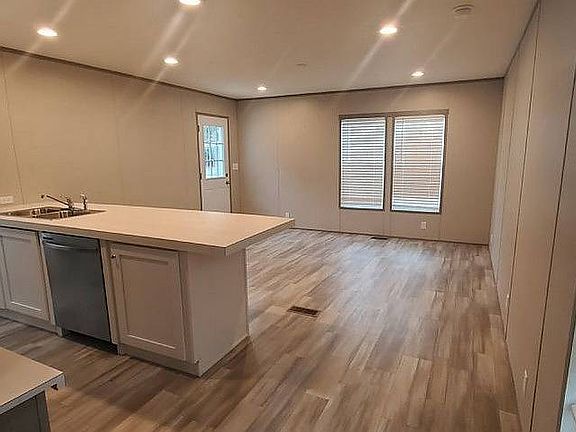 2nd image of 225 Sun Valley