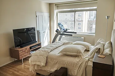 Rented by FAR Property Management