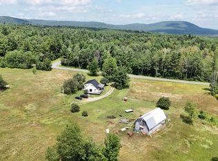 233 Hibernia Rd, Peru, NY 12972