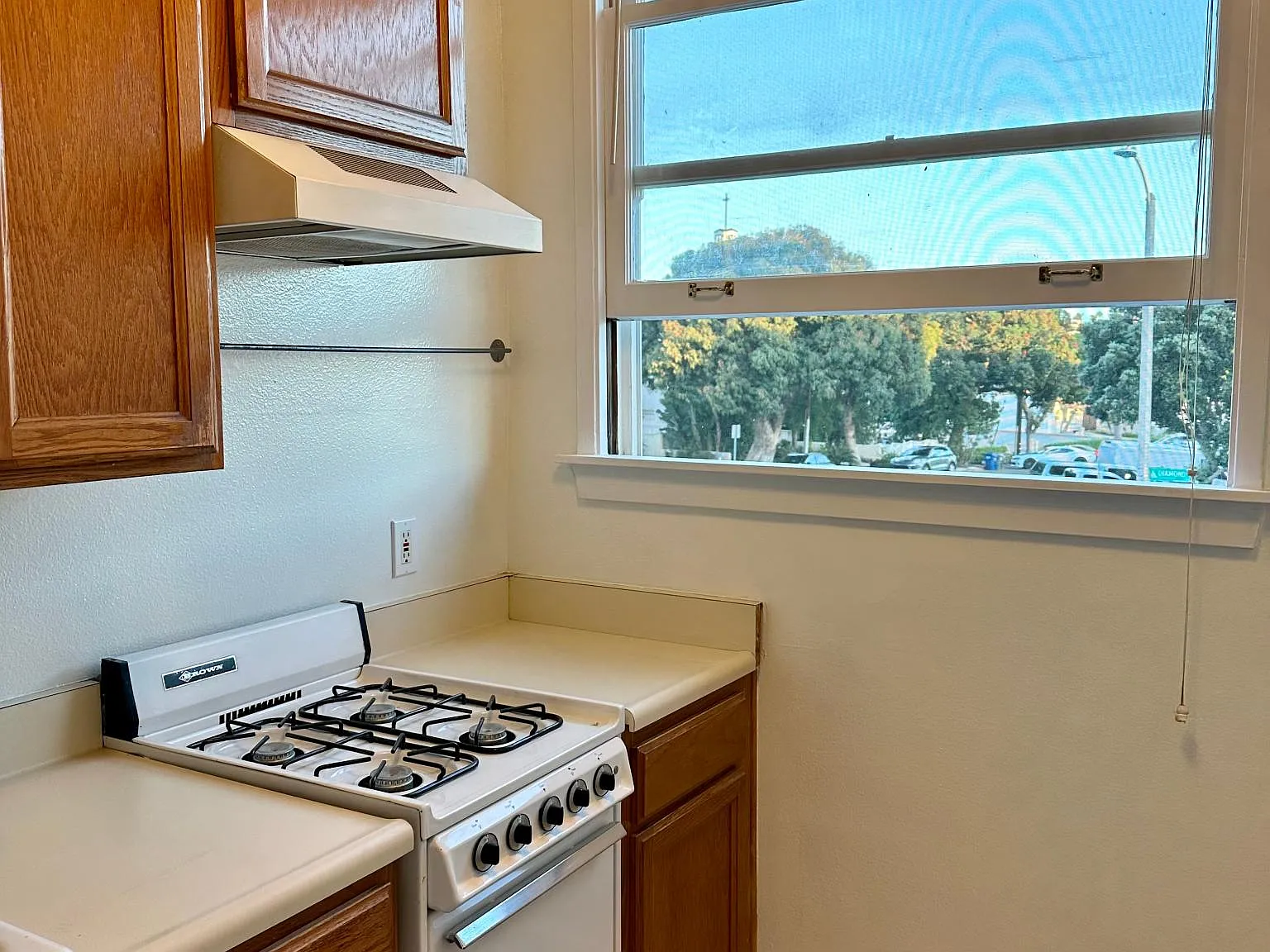 Studio, 440 sqft, $2,300 — Photo 4