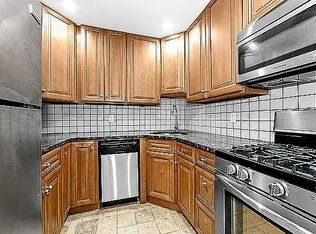 166 Kingsland Ave #1L, Brooklyn, NY 11222