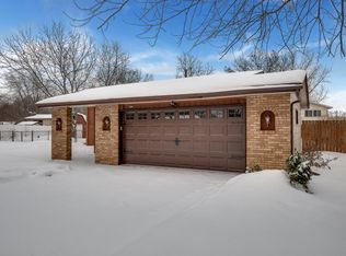 1284 107th Ln NW, Coon Rapids, MN 55433