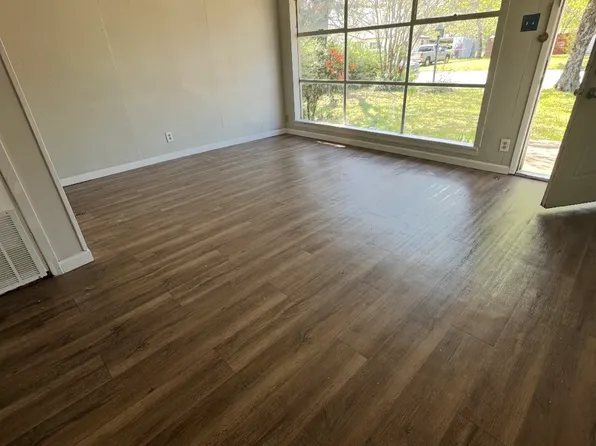 1320 Mozingo St, Denton, TX 76209