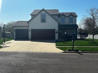 1518 Santa Fe Rd, Washington, IL 61571