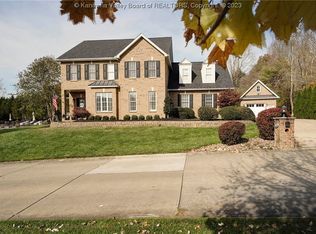 1013 Crestmont Rd, Hurricane, WV 25526