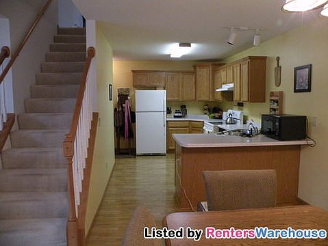 5th image of 1319 123rd Ln NE