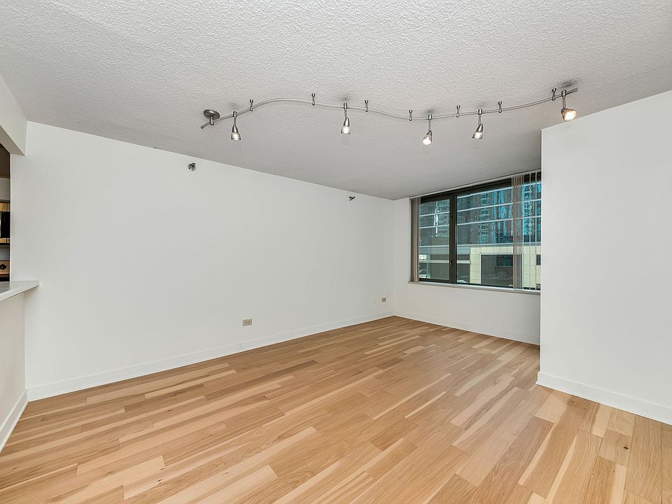1st image of 440 N McClurg Ct APT 514
