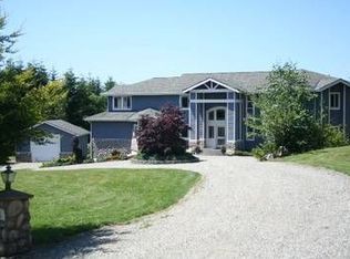 762 Lisa Ln, Camano Island, WA 98282