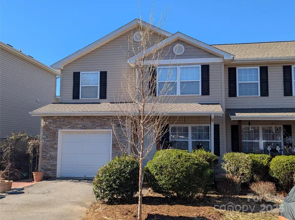 105 Loch Haven Rd, Swannanoa, NC 28778