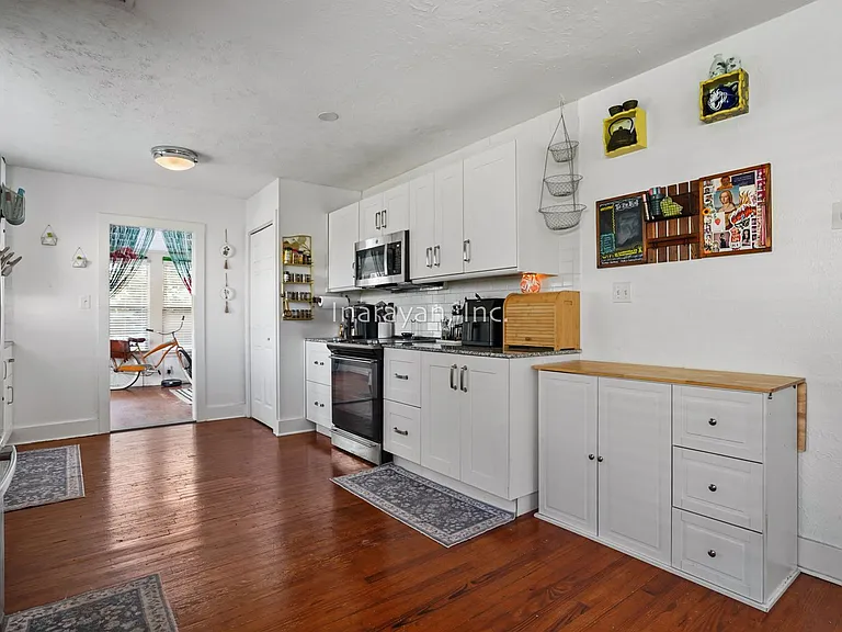 245 Orange Pl — Photo 15