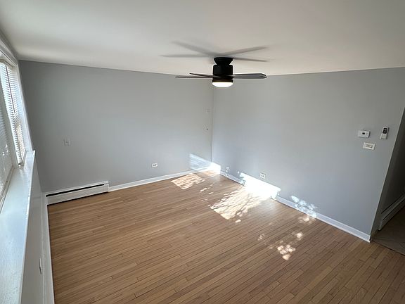 2nd image of 1915 Oak Park Ave #G