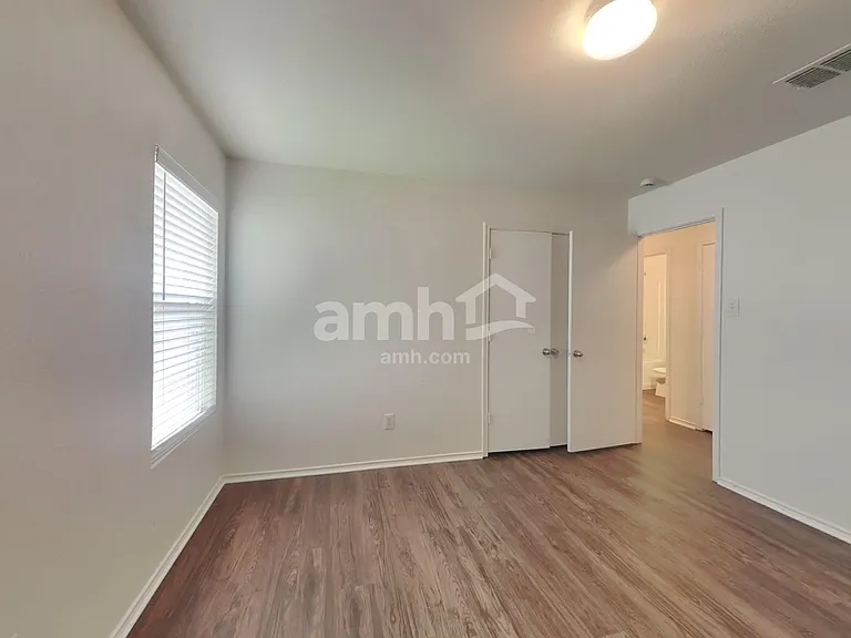 4229 Golden Horn Ln — Photo 15