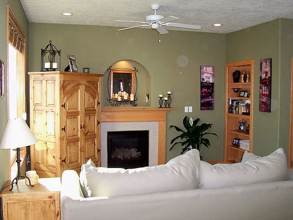 Bright and cheery great room