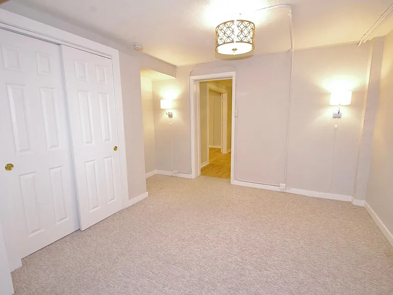 524 N Downing St #B — Photo 12
