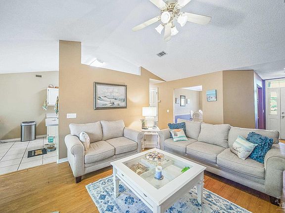 4th image of 1370 Mazurek Blvd