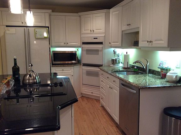 5th image of 28 Rolling Knolls Dr