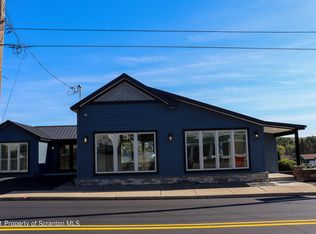 1421 Main St, Peckville, PA 18452