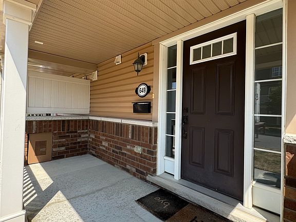 3rd image of 649 Bluegill Ave