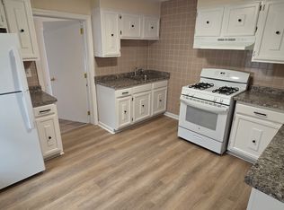 23 Granite St APT 1, Gloucester, MA 01930