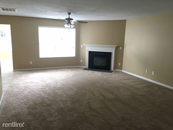 1024338_Living room