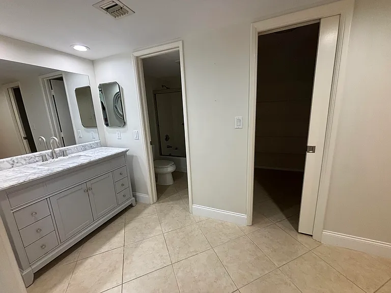 555 Oaks Ln #309 — Photo 12