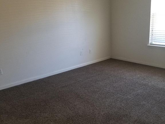 5th image of 3670 KIRKPATRICK Circle #7