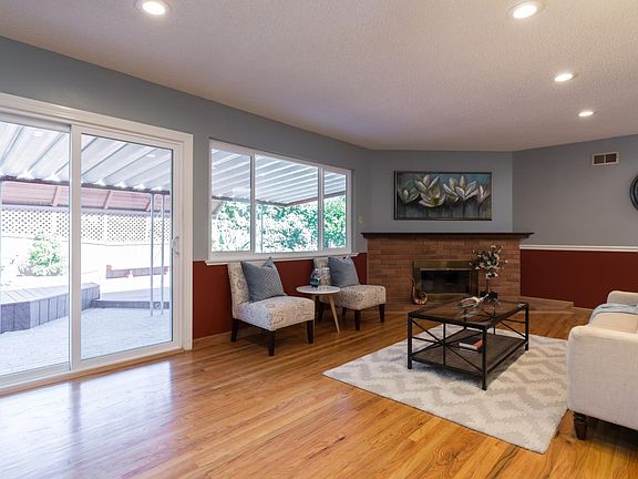5th image of 3015 Ryan Ave