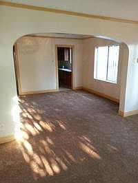 2nd image of 2946 Kenwood Ave