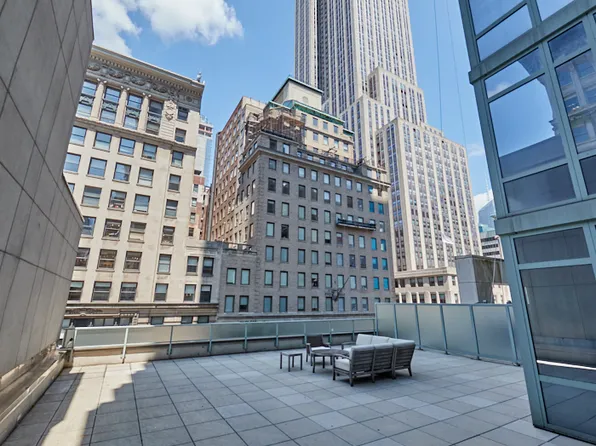 325 Fifth Avenue image 9 of 37