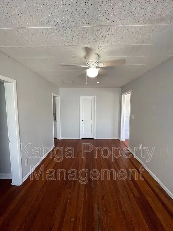 736 Omar Rd — Photo 2