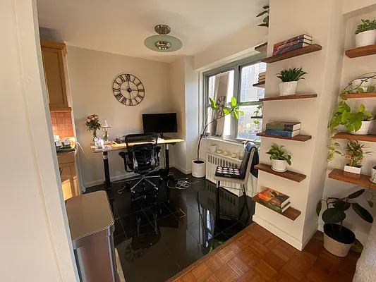 Rented by R New York | media 6