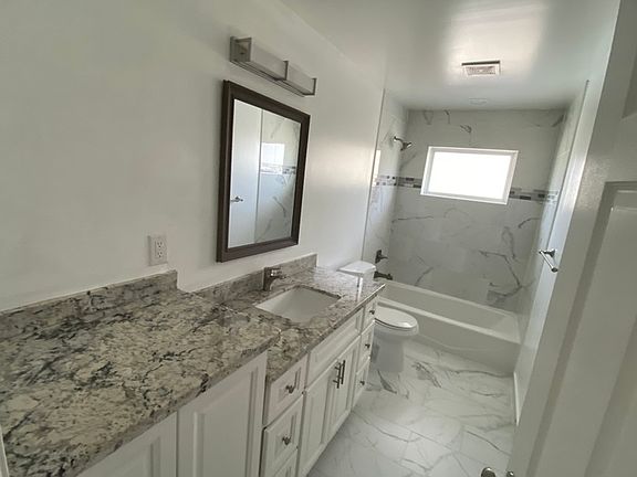 5th image of 139 McDonnell Ave #20
