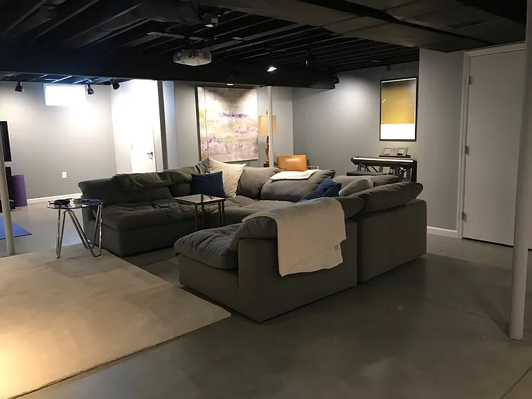 16 Lucas Ln — Photo 17