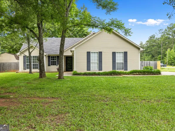 615 Coan Dr, Locust Grove, GA 30248