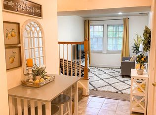 15738 Cherry Blossom Ln, Gaithersburg, MD 20878