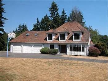 2nd image of 640 NE Paulson Rd