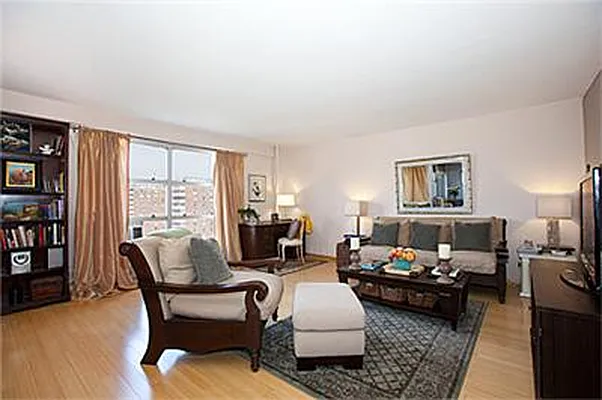 Sold by Fenwick Keats Real Estate | media 18