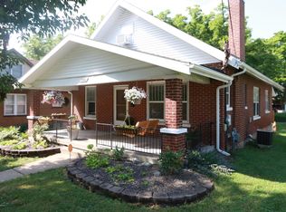 1112 Lee St, Jefferson City, MO 65101