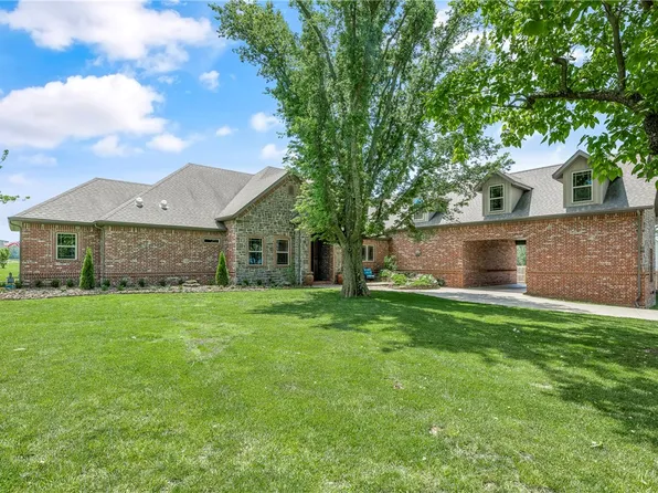 13059 Rheas Mill Rd, Farmington, AR 72730