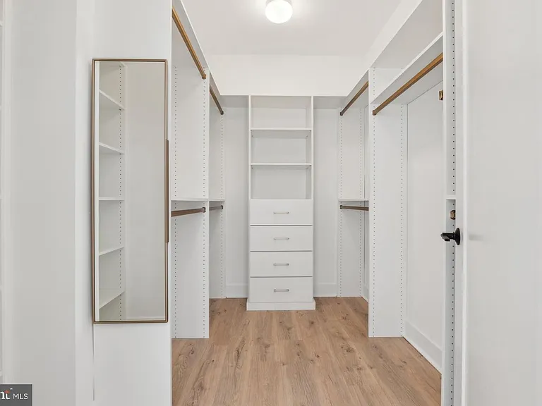2106 Tysons Ridgeline Rd — Photo 10