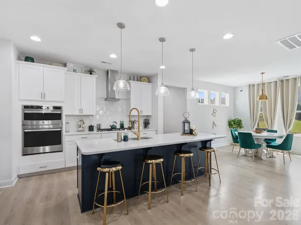 15213 Shallow Ridge Rd, Charlotte, NC 28278