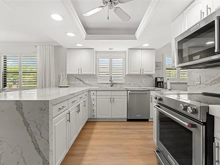 1400 Blue Point Ave #104 — Photo 3