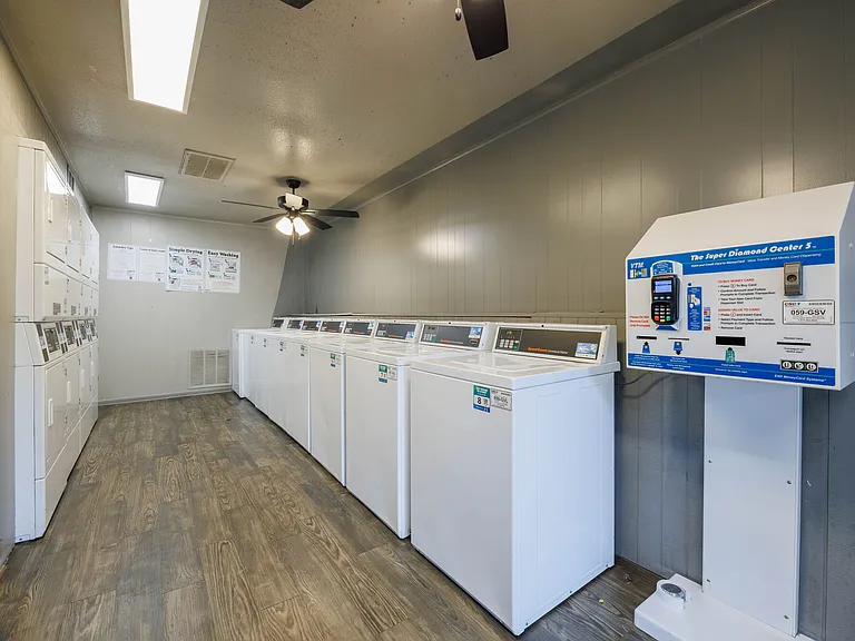 Carrara at Cypress Creek — Photo 19