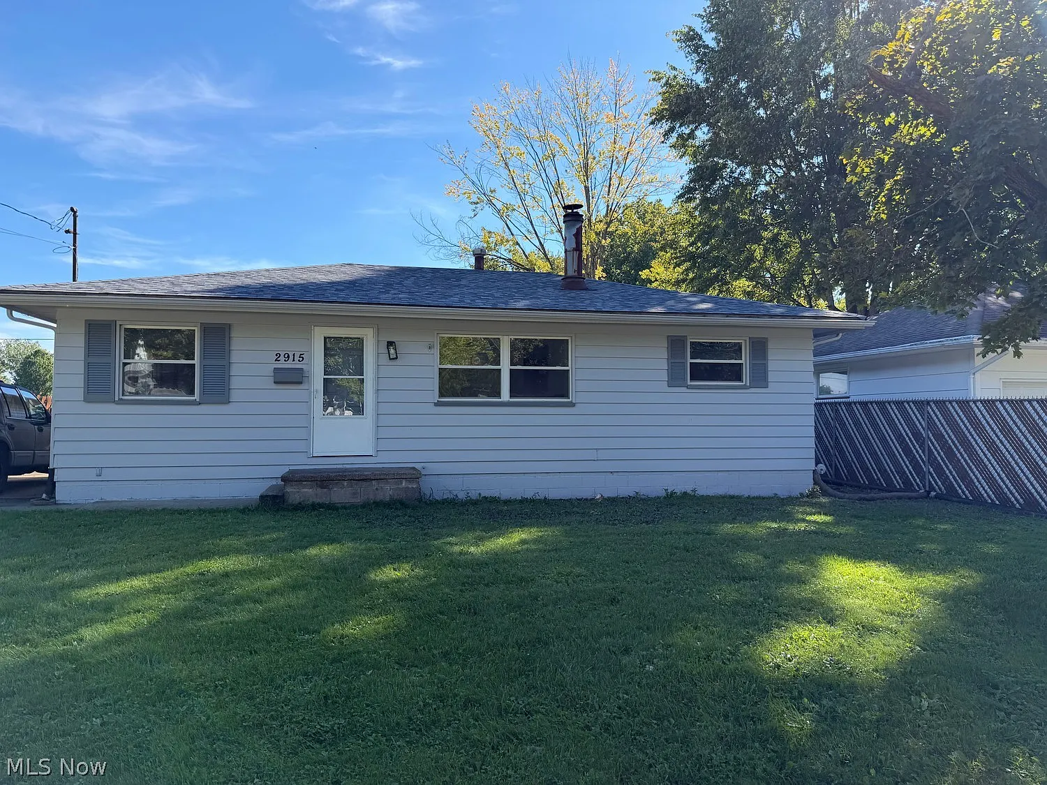 3 bed, 1.0 bath, $1,400 — Photo 1